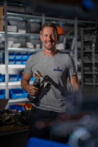 Rene Hammer Rene Hammer Monteur